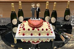 cake-figurines-champagne