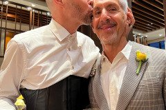 jerome-kissing-carlos-head